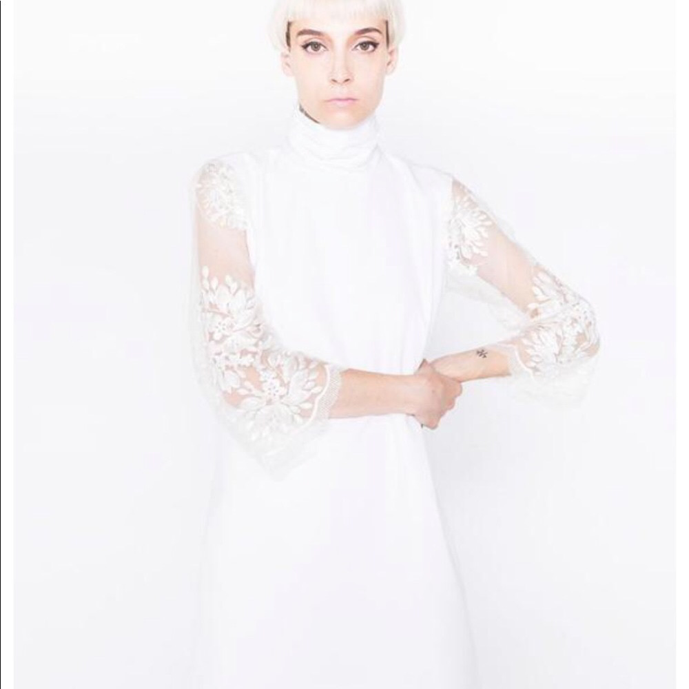 FrenchieYork New white mod mini dress size 6/8